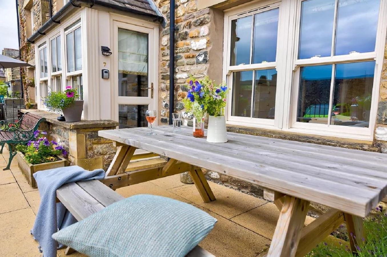 Howgills Apartments Sedbergh Exterior photo